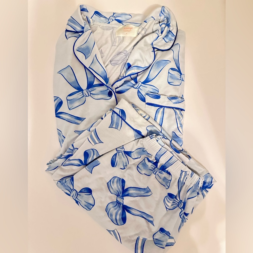 In My Sundays Blue Bow Print Pajama Set